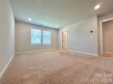 307 Bezelle Avenue - Photo 31