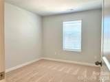 307 Bezelle Avenue - Photo 35