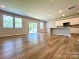 307 Bezelle Avenue - Photo 8