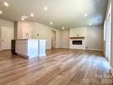 307 Bezelle Avenue - Photo 9