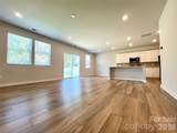 307 Bezelle Avenue - Photo 10