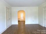 523 Willoughby Street - Photo 3