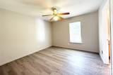 527 Carpenter Street - Photo 15