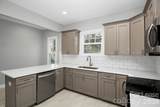 701 York Street - Photo 4
