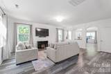 6404 Lanzerac Manor Drive - Photo 12