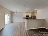 1372 Waylon Avenue - Photo 6