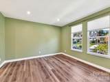 324 Yorkshire Drive - Photo 16
