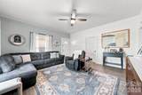 213 Colombo Street - Photo 6