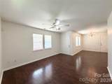 2107 Custer Street - Photo 6