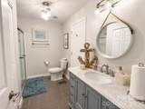 18015 Kings Point Drive - Photo 21