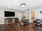 5600 Crown Hill Drive - Photo 36