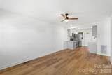 3019 Columbus Circle - Photo 3