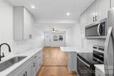 3019 Columbus Circle - Photo 9