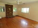 2131 Somerset Drive - Photo 11