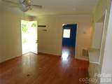 2131 Somerset Drive - Photo 10
