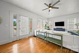610 Hawthorne Lane - Photo 2