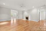 122 Hazeltine Court - Photo 5
