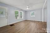 802 Stowe Drive - Photo 4