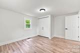 1325 King Road - Photo 9