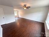 1411 Foxbrook Circle - Photo 3