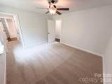 1411 Foxbrook Circle - Photo 4