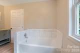 2827 Pinewood Road - Photo 27