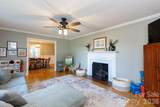 1131 Richmond Drive - Photo 3