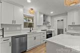 562 Barrington Place - Photo 11