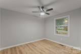 562 Barrington Place - Photo 14