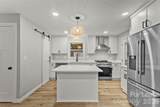 562 Barrington Place - Photo 3