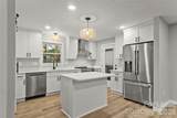 562 Barrington Place - Photo 4