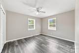 305 Scoggins Street - Photo 14