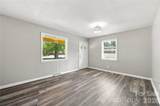 305 Scoggins Street - Photo 4