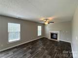1032 Meadowbrook Lane - Photo 3