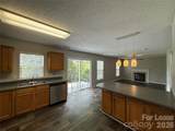 1032 Meadowbrook Lane - Photo 7