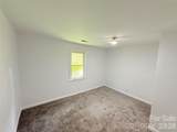 213 Jewel Street - Photo 17