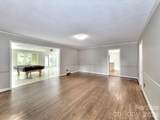 1401 Heatherloch Drive - Photo 11