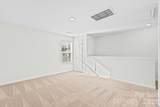 1105 Elyan Street - Photo 11