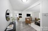 815 Lakeside Circle - Photo 4
