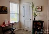 1013 Harry Court - Photo 26