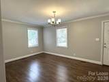 2401 Roslyn Avenue - Photo 7