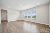 1698 Hubert Graham Way - Photo 18