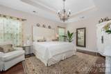 11426 Warfield Avenue - Photo 12