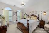 11426 Warfield Avenue - Photo 18