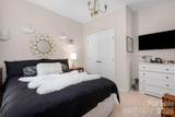 11426 Warfield Avenue - Photo 21