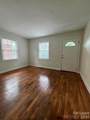 323 Lakewood Avenue - Photo 2