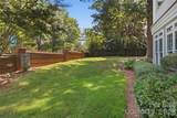 1056 The Glen Street - Photo 11