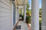 1056 The Glen Street - Photo 5