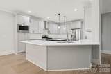 2305 Sanders Avenue - Photo 15