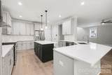 2305 Sanders Avenue - Photo 16